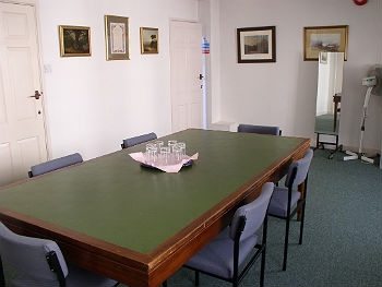 Photo Gallery Image - Committee Room, perfect for small meetings.